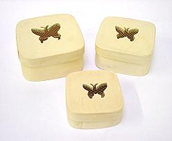 Box wood set of 3, price per set, design butterfly